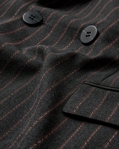 CMTAILOR – DOPPELREIHIGER BLAZER IN SCHWARZ UND  ROT