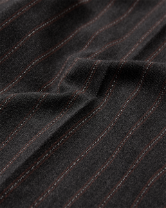 CMTAILOR – HOCH TAILLIERTE HOSE IN SCHWARZ UND  ROT