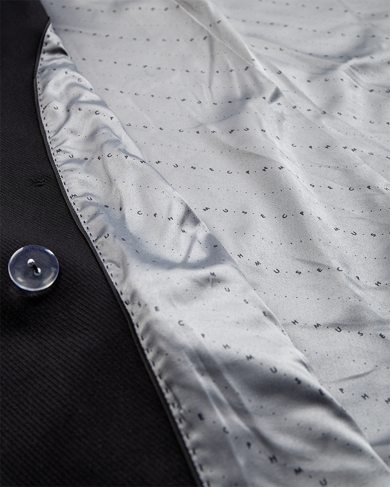 CMTAILOR – KURZER DOPPELREIHIGER BLAZER IN SCHWARZ