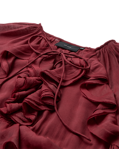 CMNORMA – LANGES KLEID MIT RÜSCHEN IN ROT