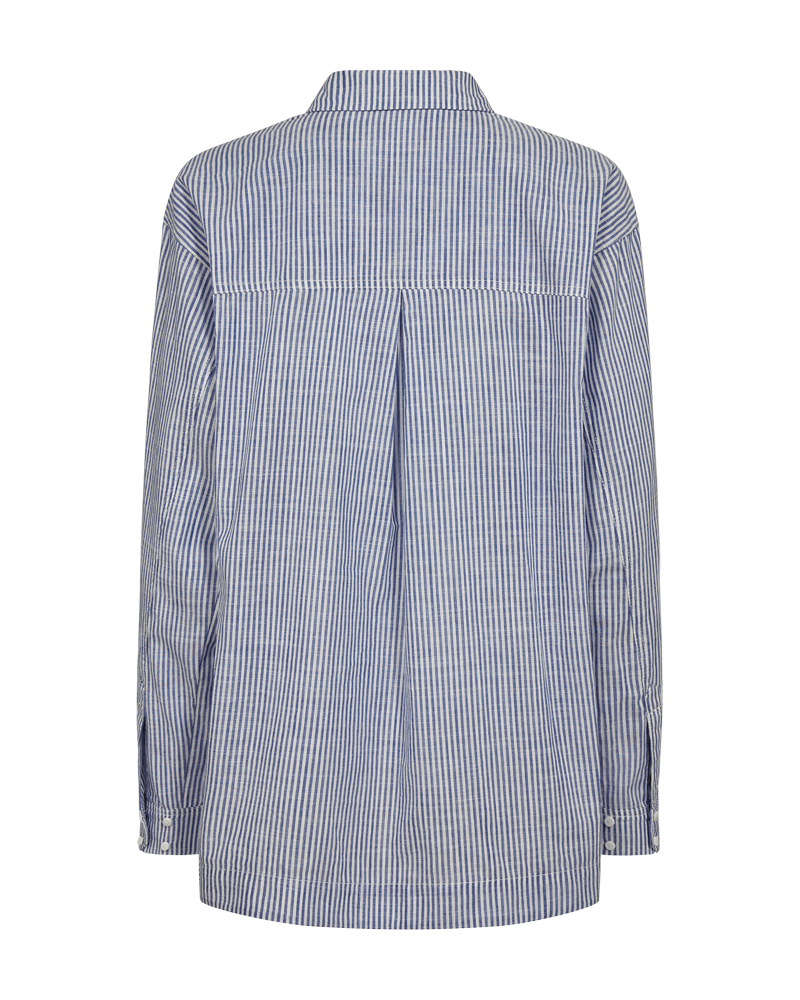 CMLINE – GESTREIFTES HEMD MIT LOGODETAIL IN BLAU UND WOLLWEISS