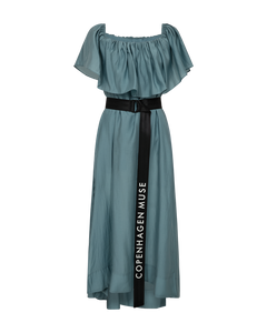CMMOLLY – KLEID MIT RÜSCHE UND GÜRTEL IN BLAU
