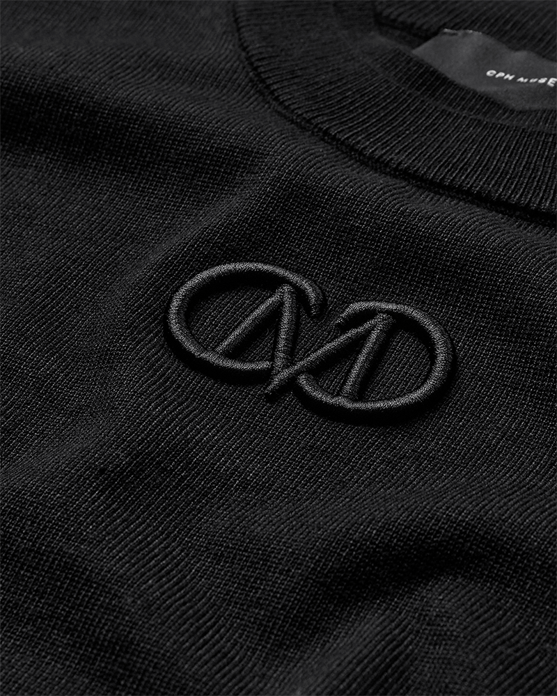CMVERAN - PULLOVER MIT LOGO-DETAIL IN SCHWARZ