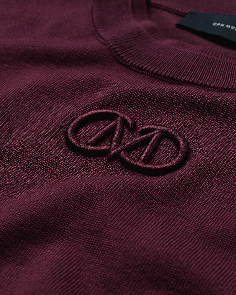CMVERAN – PULLOVER MIT GESTICKTEM LOGO IN ROT