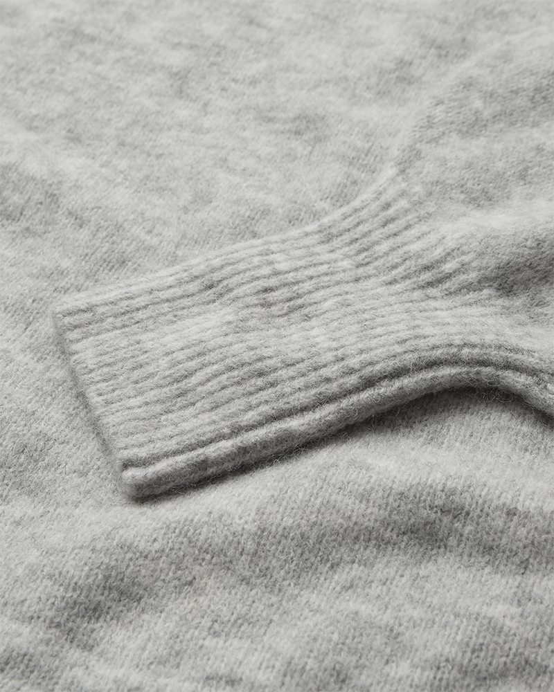 CMIBRA – GESTRICKTER PULLOVER IN GRAU