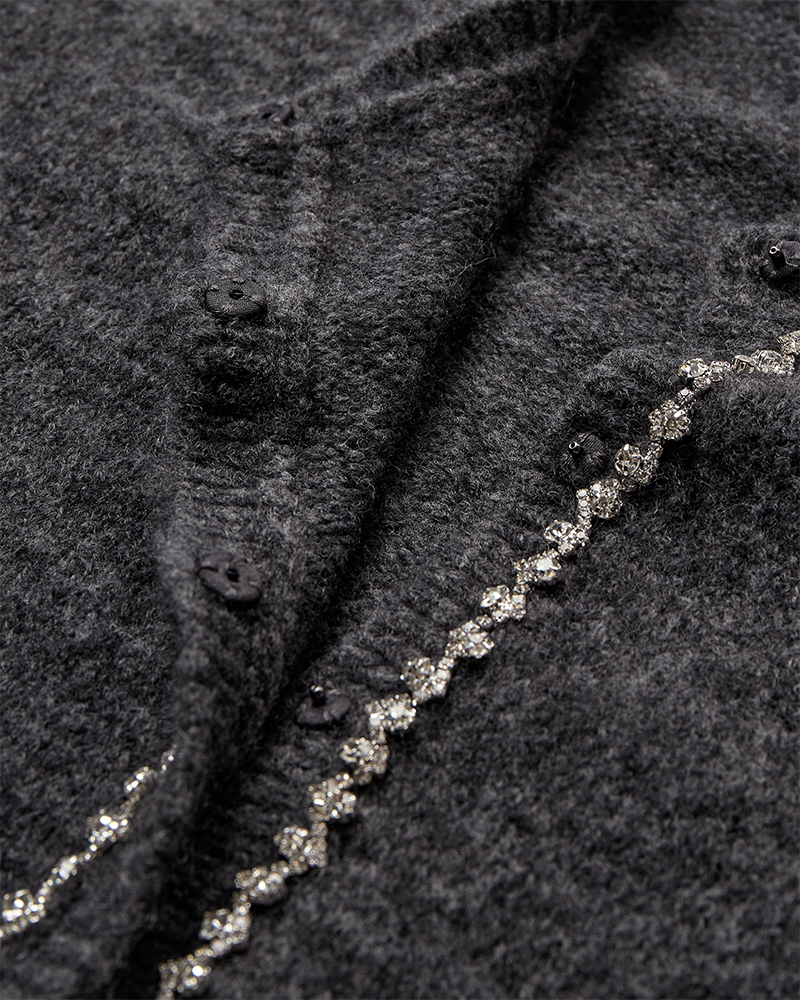 CMIBRA – CARDIGAN MIT STRASSSTEINEN IN GRAU