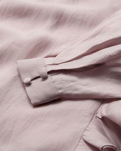 CMMOLLY - BLUSE MIT RÜSCHEN IN VIOLETT