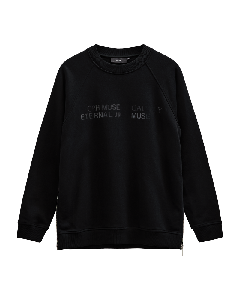 CMROCO – SWEATSHIRT MIT REISSVERSCHLUSS-DETAILS IN SCHWARZ