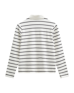 CMMUSE – POLOSHIRT MIT STREIFEN IN WOLLWEISS UND SCHWARZ