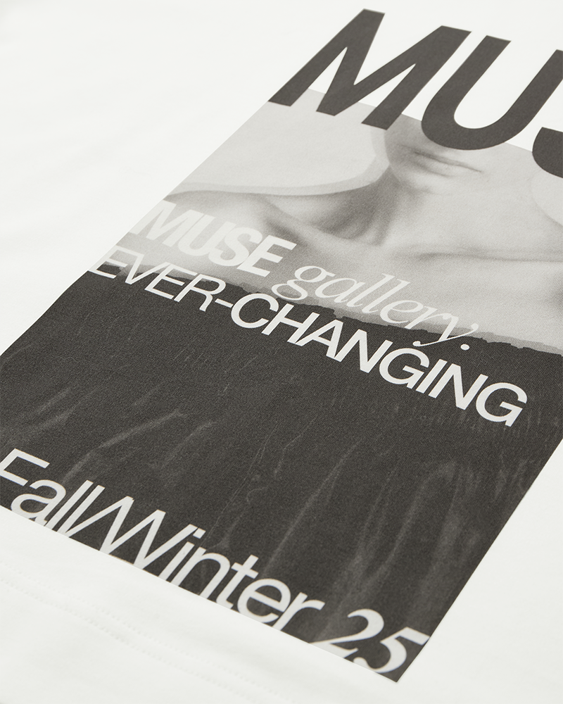 CMMUSE - OVERSIZED T-SHIRT MIT PRINT IN WOLLWEISS