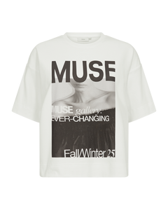 CMMUSE - OVERSIZED T-SHIRT MIT PRINT IN WOLLWEISS