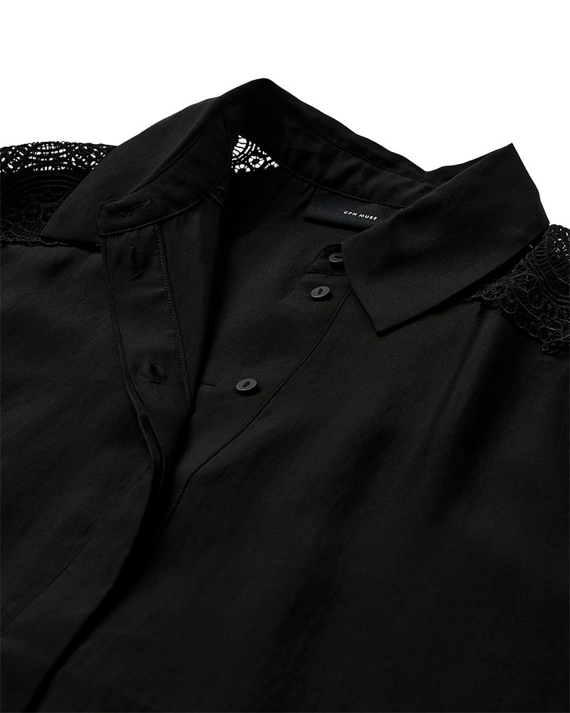 CMMOLLY – HEMD MIT CUT-AND-SEW-SPITZE IN SCHWARZ