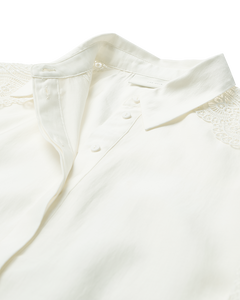 CMMOLLY – HEMD MIT CUT-AND-SEW-SPITZE IN WOLLWEISS