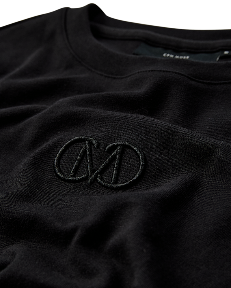 CMMUSE - T-SHIRT IN SCHWARZ