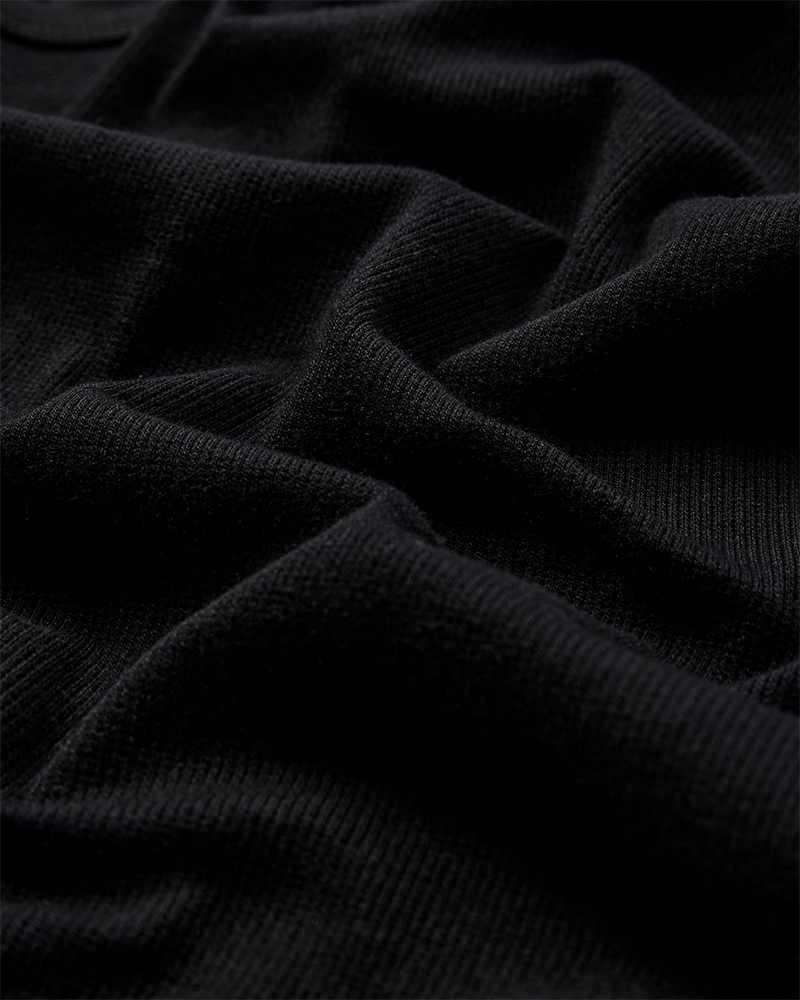 CMSIV – TOP MIT SCHMUCKDETAIL IN SCHWARZ