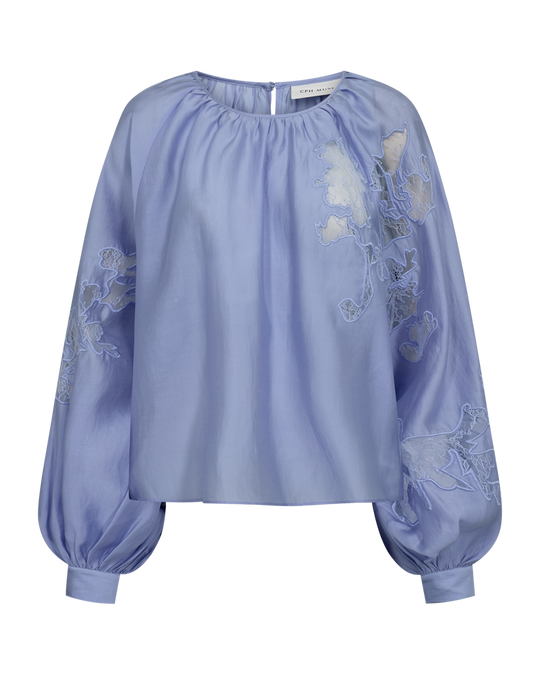 CMMOLLY – BLUSE MIT VOLUMINÖSEN ÄRMELN IN BLAU